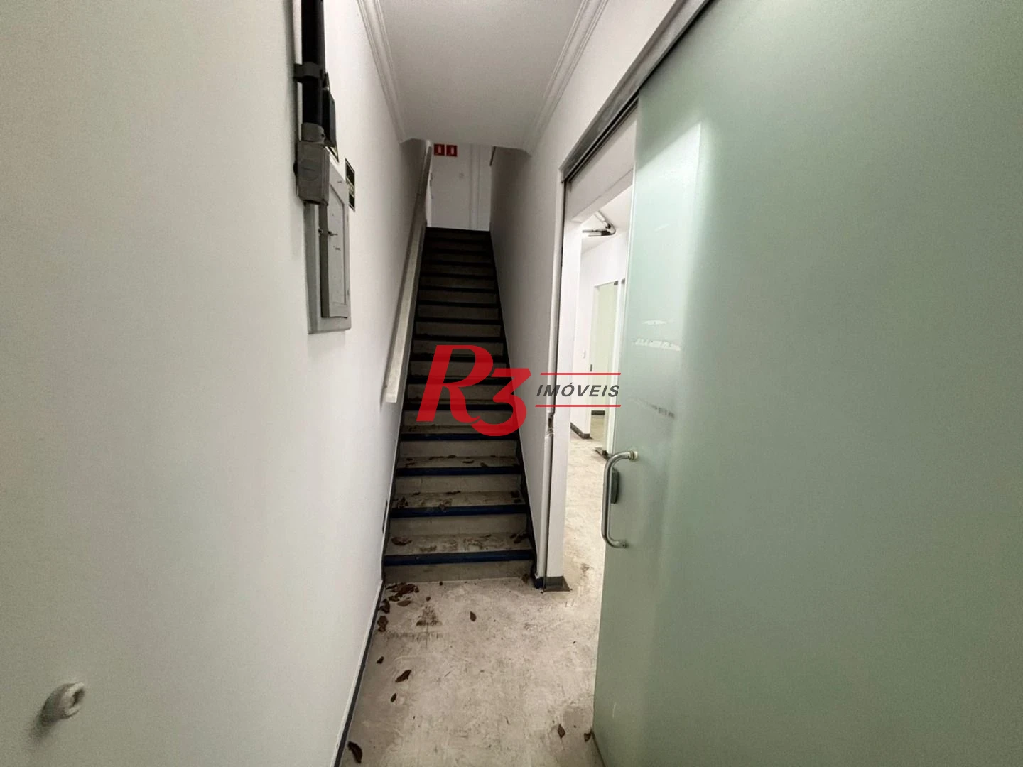 Sobrado com 3 dormitórios para alugar, 235 m² por R$ 15.900,00/mês - Gonzaga - Santos/SP