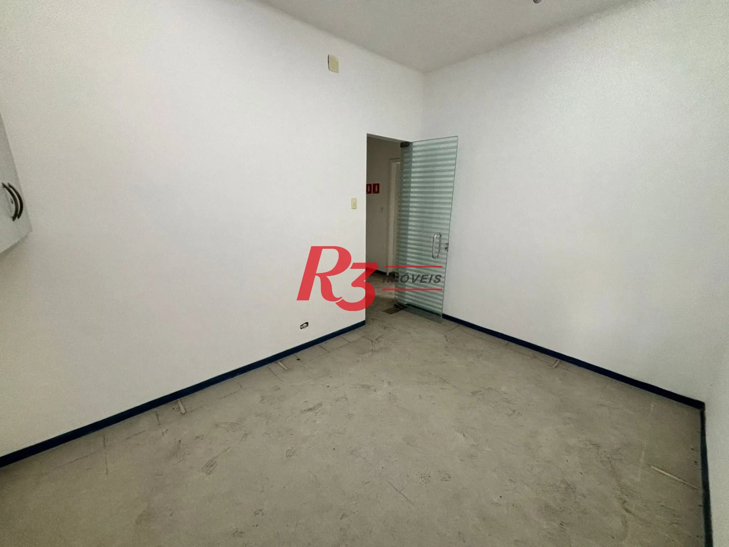 Sobrado com 3 dormitórios para alugar, 235 m² por R$ 15.900,00/mês - Gonzaga - Santos/SP