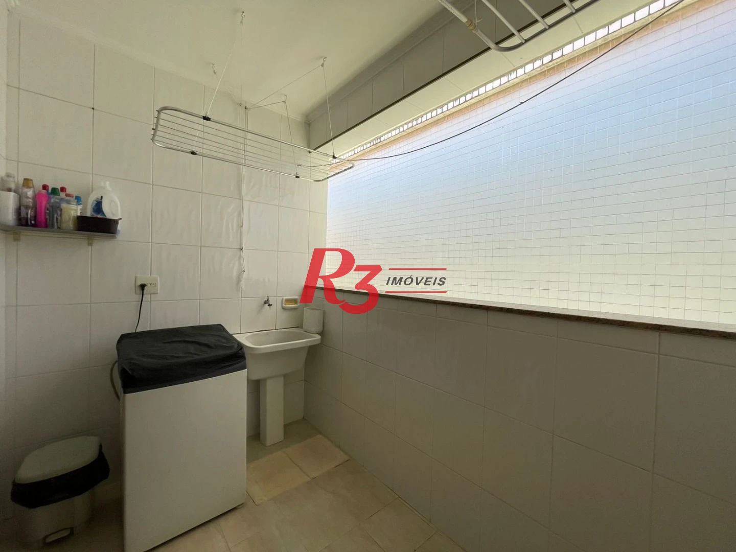 Casa com 3 dormitórios à venda, 143 m² por R$ 926.000,00 - Embaré - Santos/SP