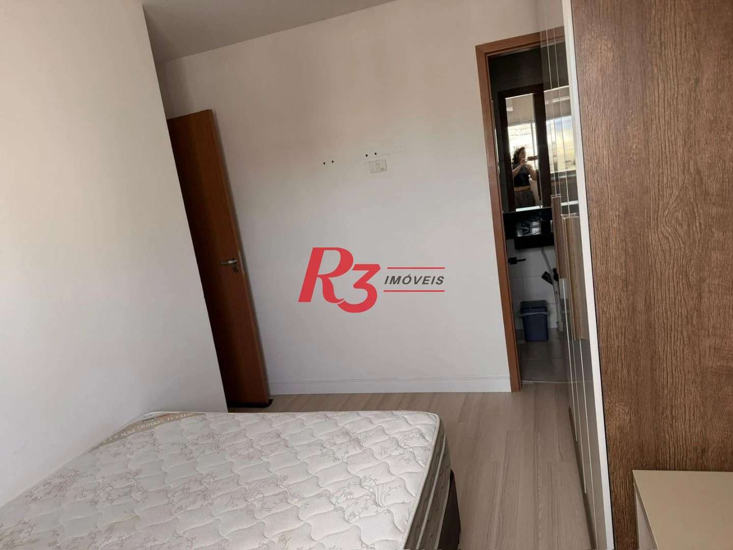 Apartamento com 2 dormitórios à venda, 55 m² por R$ 530.000,00 - Vila Guilhermina - Praia Grande/SP