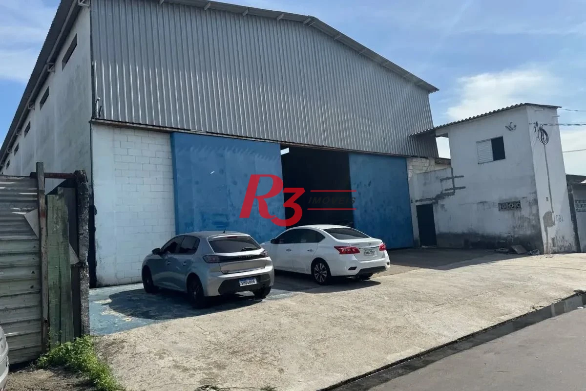Galpão para alugar, 900 m² por R$ 18.000,00/mês - Parque São Vicente - São Vicente/SP