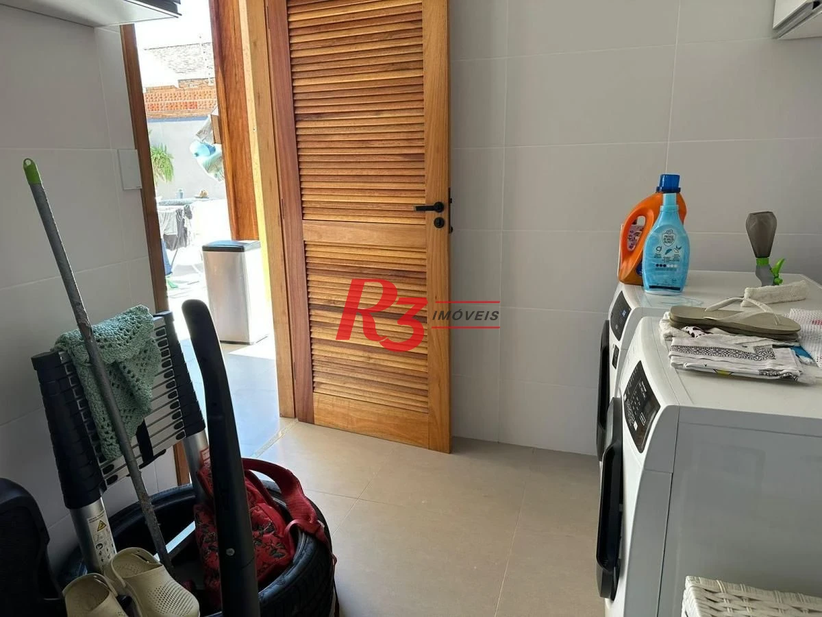 Casa com 4 dormitórios à venda, 212 m² por R$ 2.790.000,00 - Canto do Forte - Praia Grande/SP
