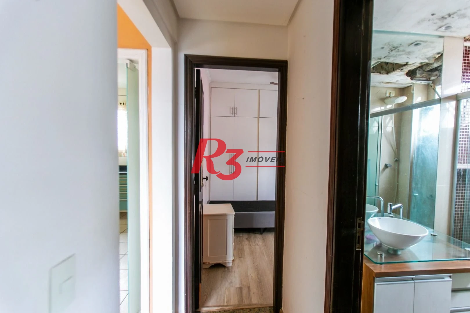 Apartamento com 2 dormitórios à venda, 65 m² por R$ 430.000,00 - Aparecida - Santos/SP