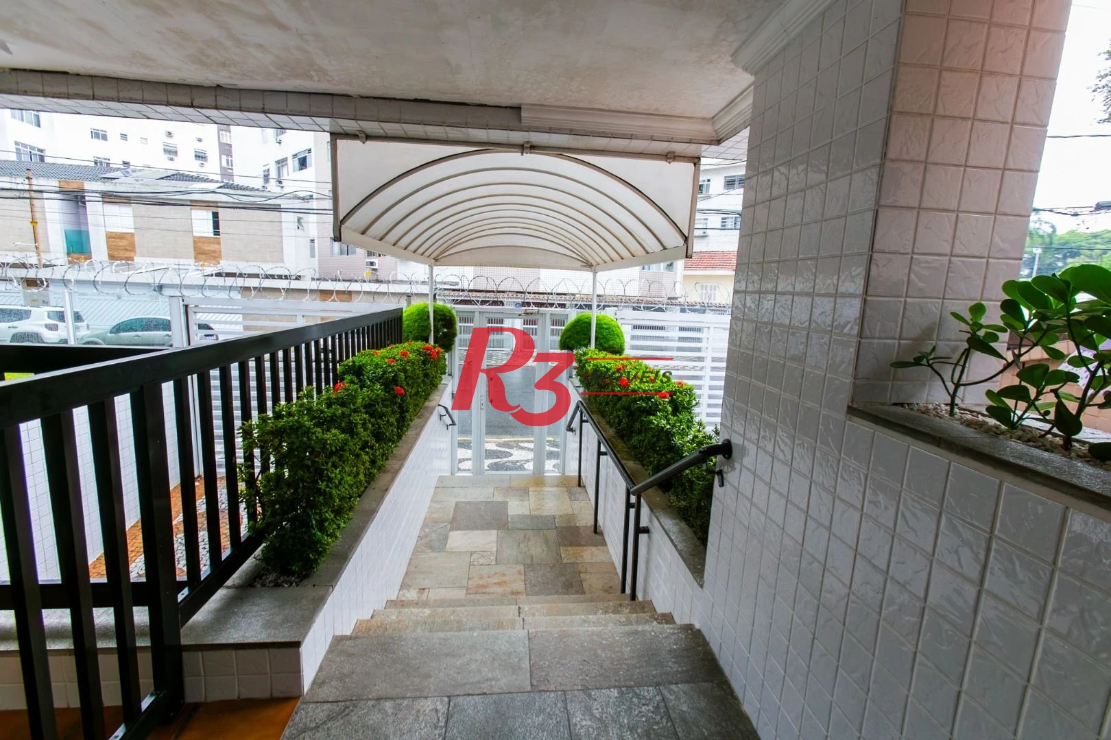 Apartamento com 2 dormitórios à venda, 65 m² por R$ 430.000,00 - Aparecida - Santos/SP