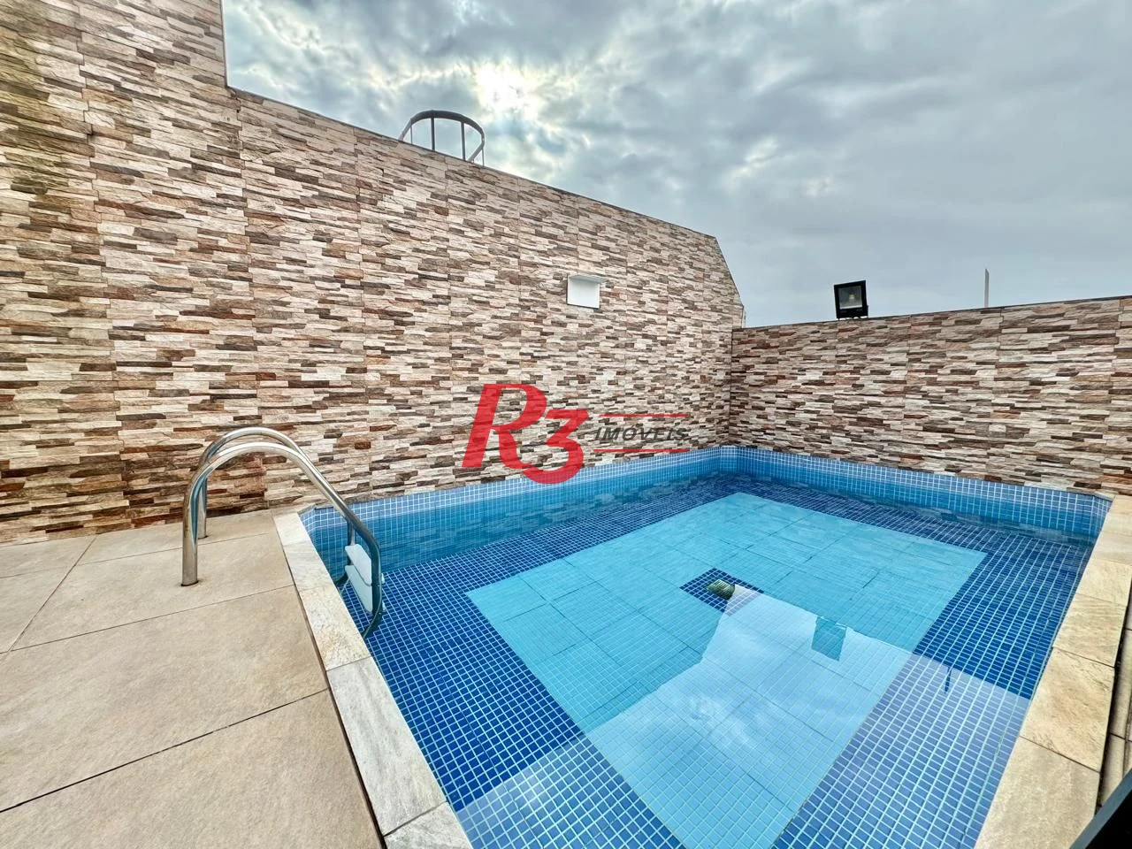 Cobertura com 3 dormitórios à venda, 170 m² por R$ 980.000,00 - Campo Grande - Santos/SP