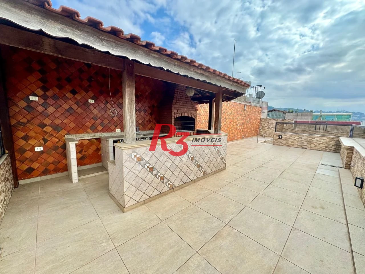 Cobertura com 3 dormitórios à venda, 170 m² por R$ 980.000,00 - Campo Grande - Santos/SP
