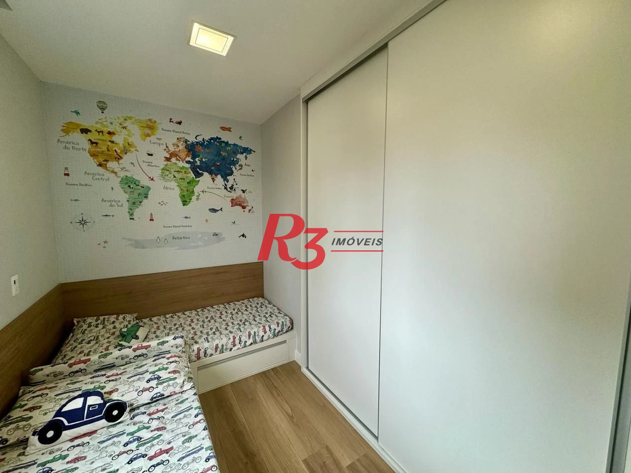 Apartamento com 3 dormitórios à venda, 104 m² por R$ 1.650.000,00 - Gonzaga - Santos/SP