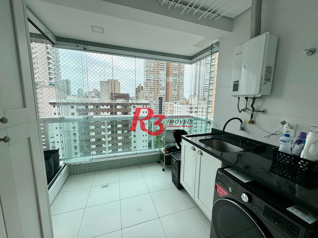 Apartamento com 3 dormitórios à venda, 104 m² por R$ 1.650.000,00 - Gonzaga - Santos/SP