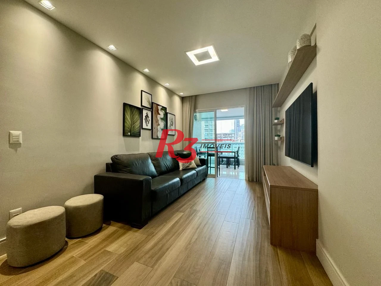 Apartamento com 3 dormitórios à venda, 104 m² por R$ 1.650.000,00 - Gonzaga - Santos/SP