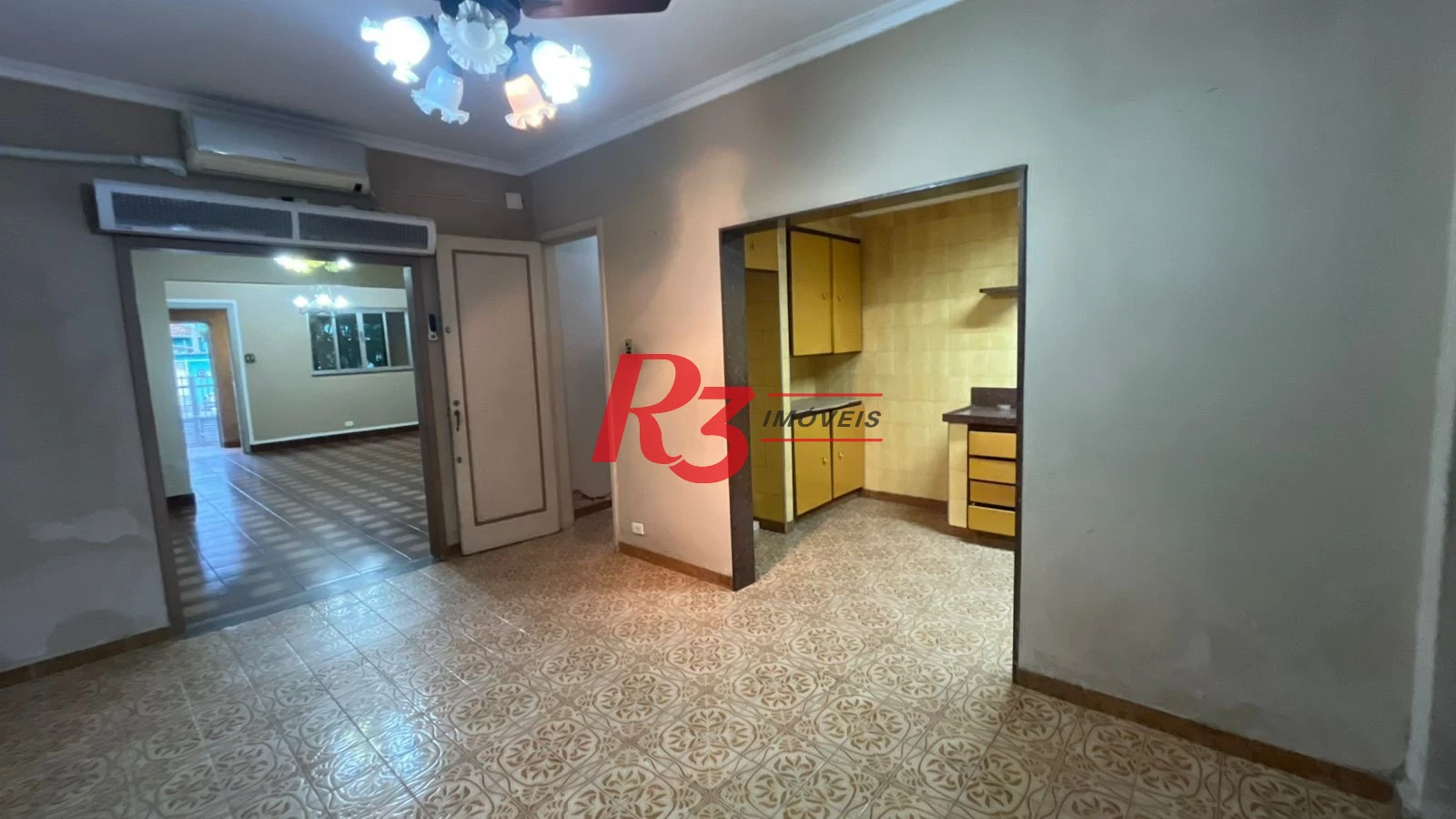 Casa com 3 dormitórios para alugar, 283 m² por R$ 12.000,00/mês - Macuco - Santos/SP