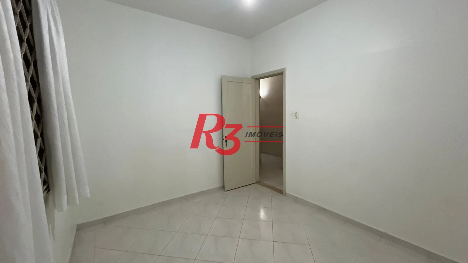Casa com 4 dormitórios para alugar, 263 m² por R$ 15.000,00/mês - Macuco - Santos/SP