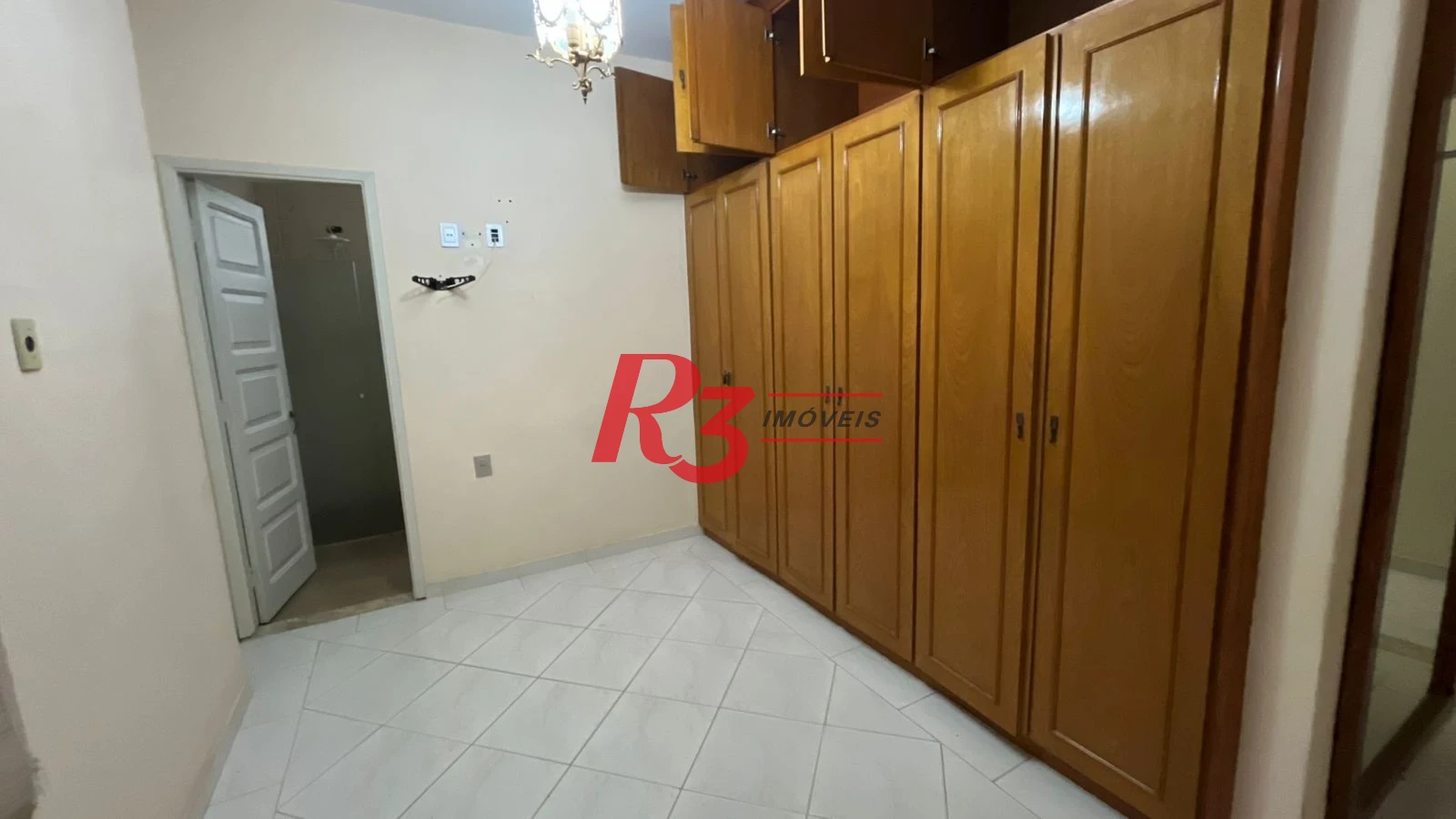 Casa com 4 dormitórios para alugar, 263 m² por R$ 15.000,00/mês - Macuco - Santos/SP