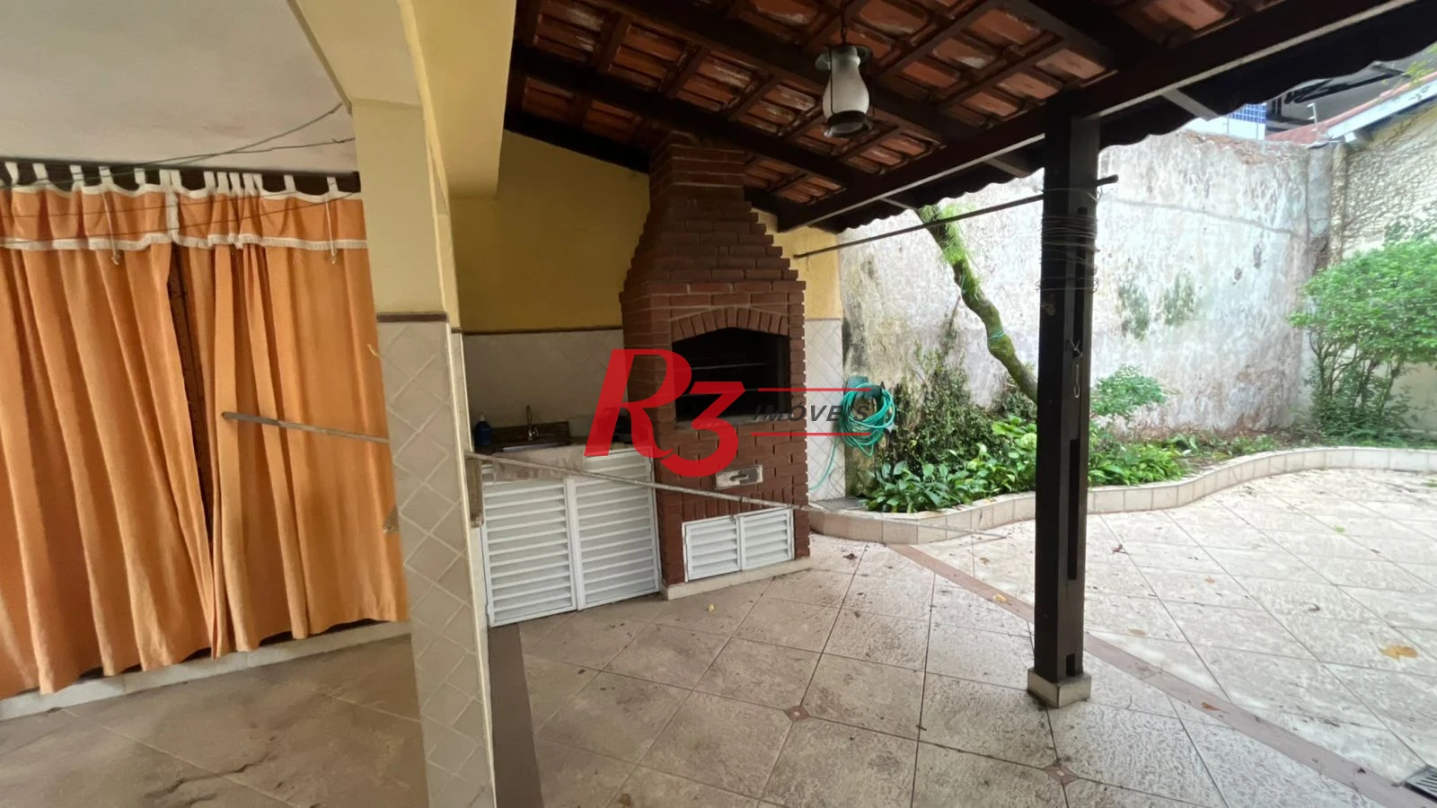Casa com 4 dormitórios para alugar, 263 m² por R$ 15.000,00/mês - Macuco - Santos/SP