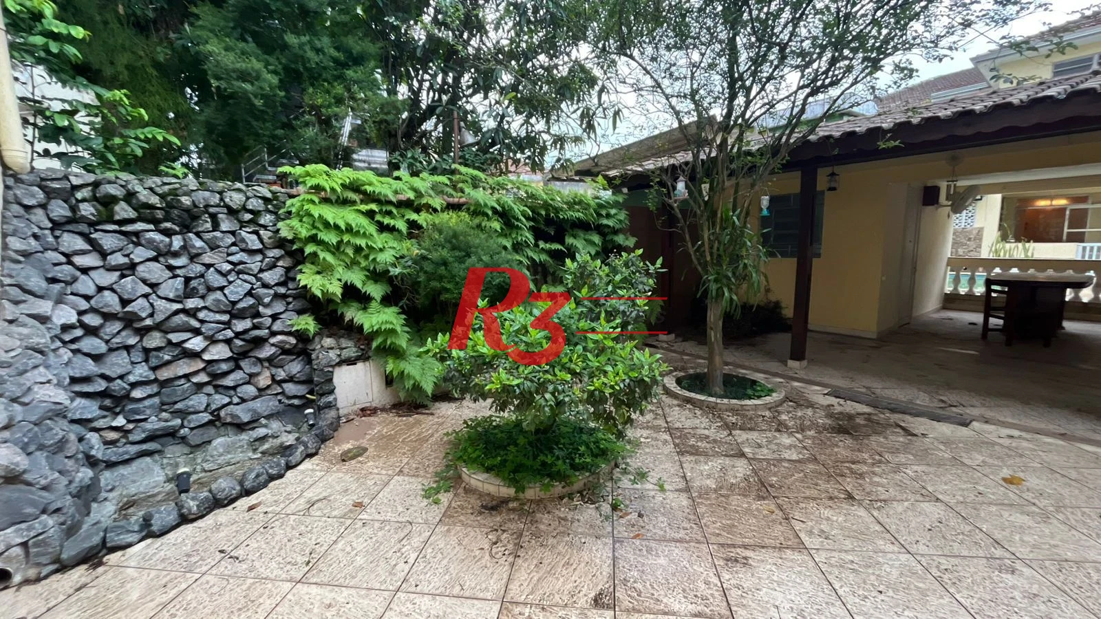 Casa com 4 dormitórios para alugar, 263 m² por R$ 15.000,00/mês - Macuco - Santos/SP
