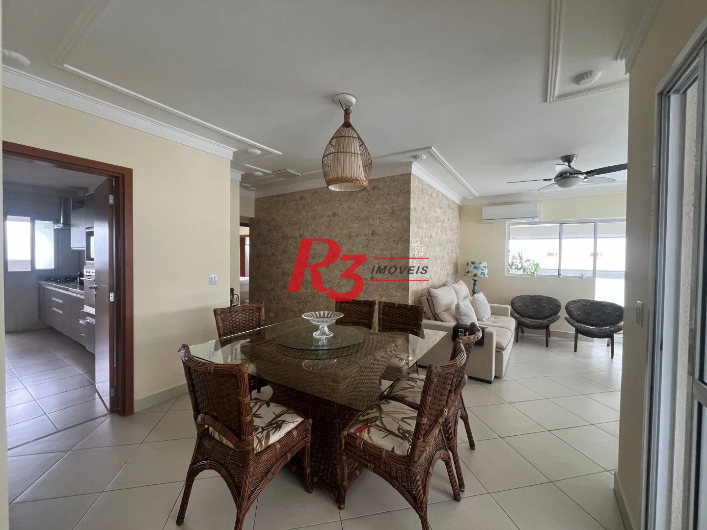 Apartamento com 3 dormitórios para alugar, 156 m² por R$ 10.000,00/mês - Astúrias - Praia - Guarujá/SP