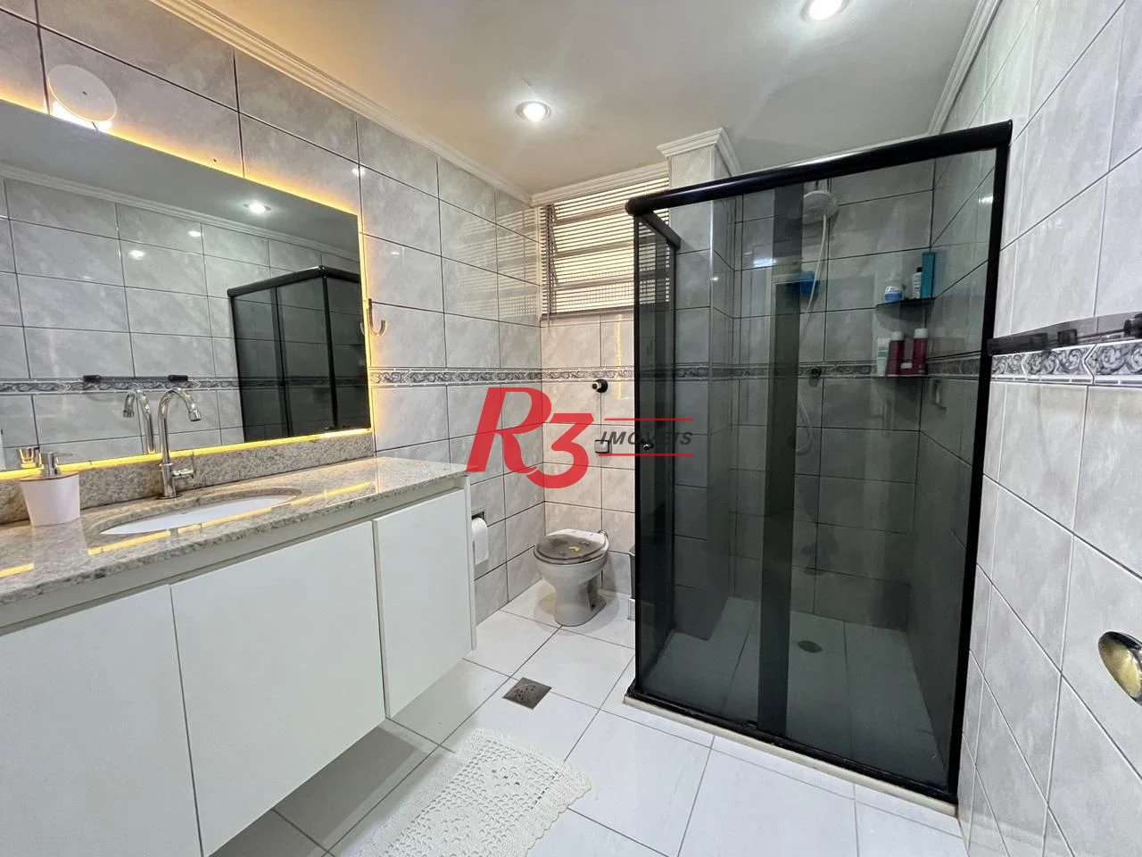 Apartamento com 3 dormitórios à venda, 104 m² por R$ 590.000,00 - Gonzaga - Santos/SP