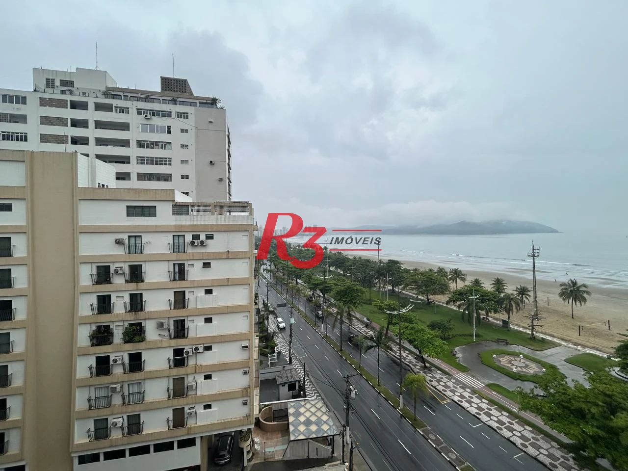 Apartamento com 3 dormitórios à venda, 150 m² por R$ 1.500.000,00 - Boqueirão - Santos/SP