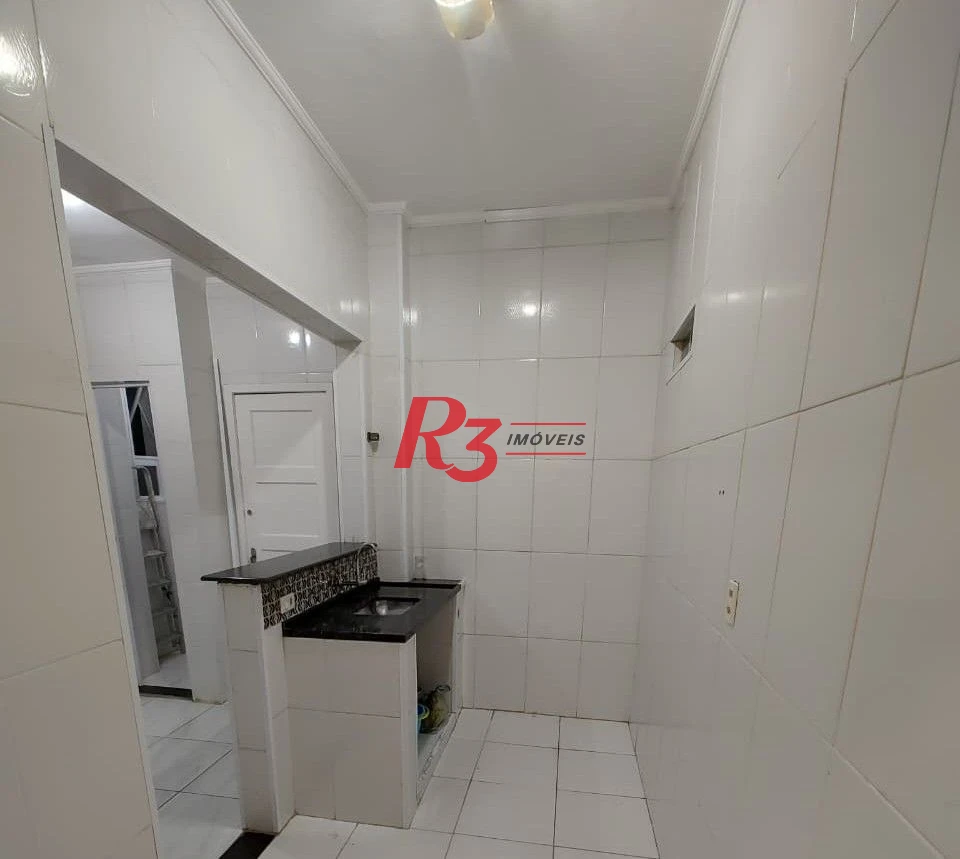 Apartamento com 2 dormitórios à venda, 56 m² por R$ 415.000,00 - José Menino - Santos/SP