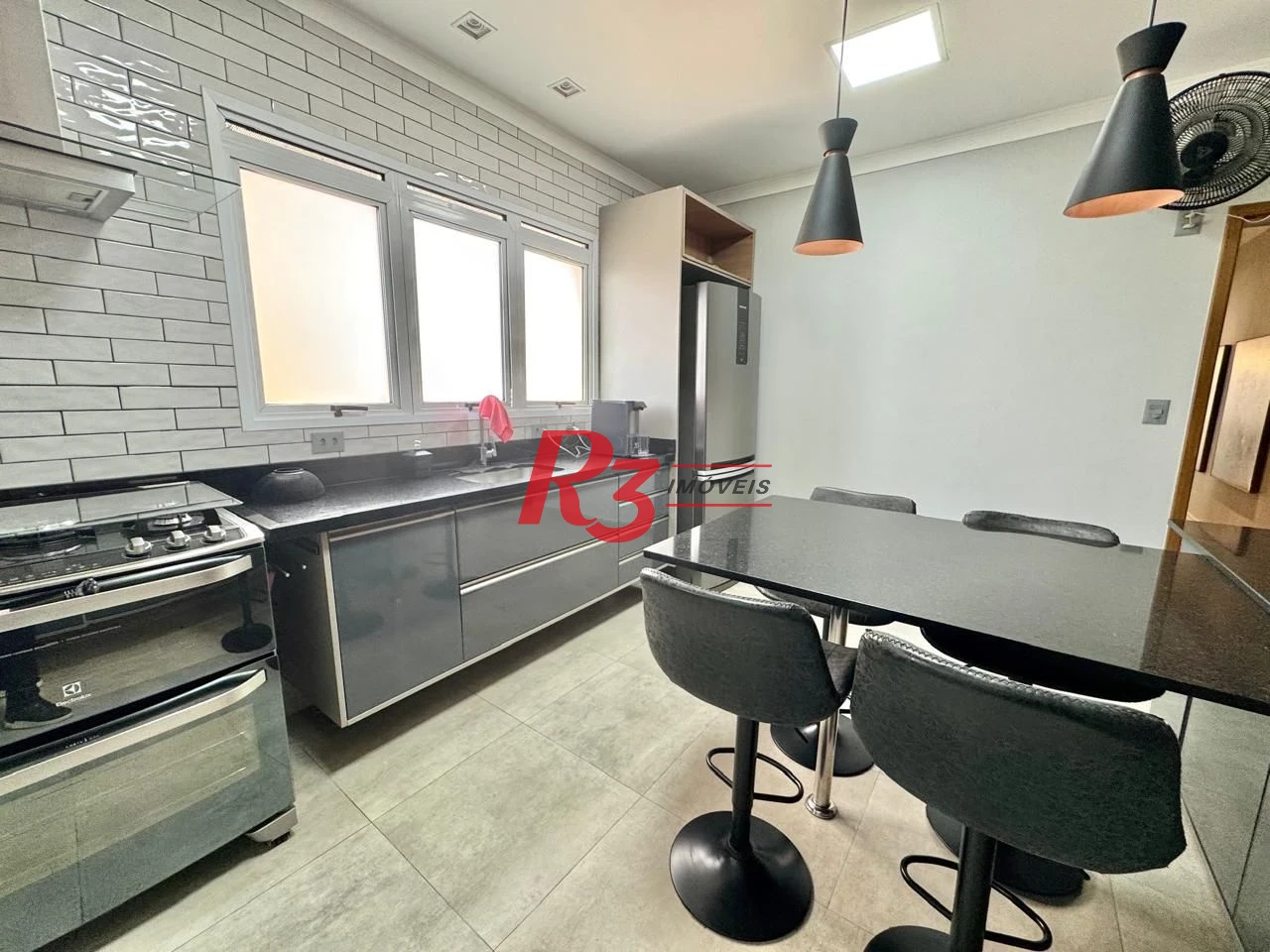 Apartamento com 3 dormitórios, 160 m² - venda por R$ 2.150.000,00 ou aluguel por R$ 15.764,00/mês - Boqueirão - Santos/SP