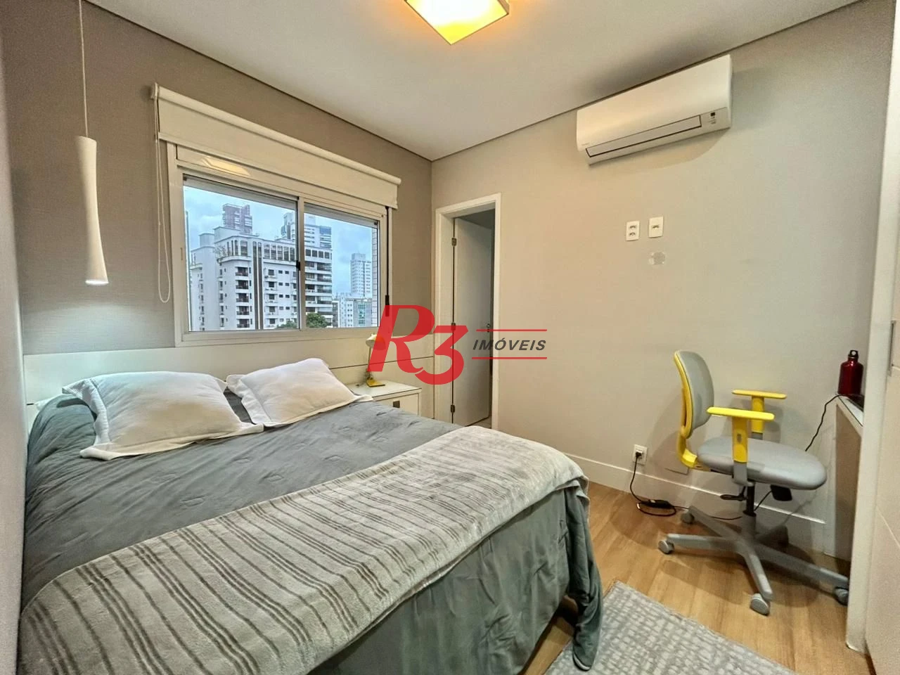 Apartamento com 3 dormitórios à venda, 181 m² por R$ 3.360.000,00 - Gonzaga - Santos/SP