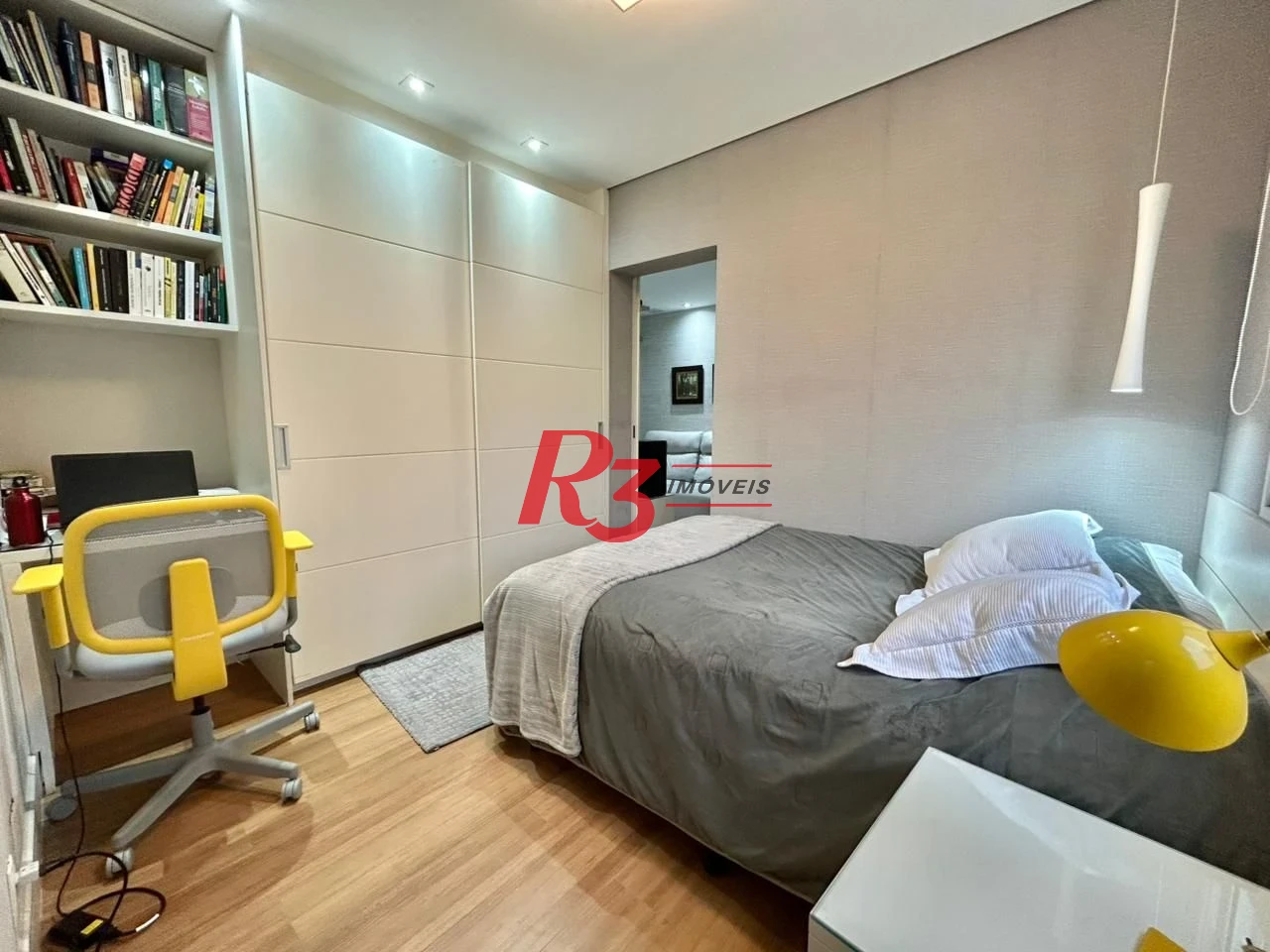 Apartamento com 3 dormitórios à venda, 181 m² por R$ 3.360.000,00 - Gonzaga - Santos/SP