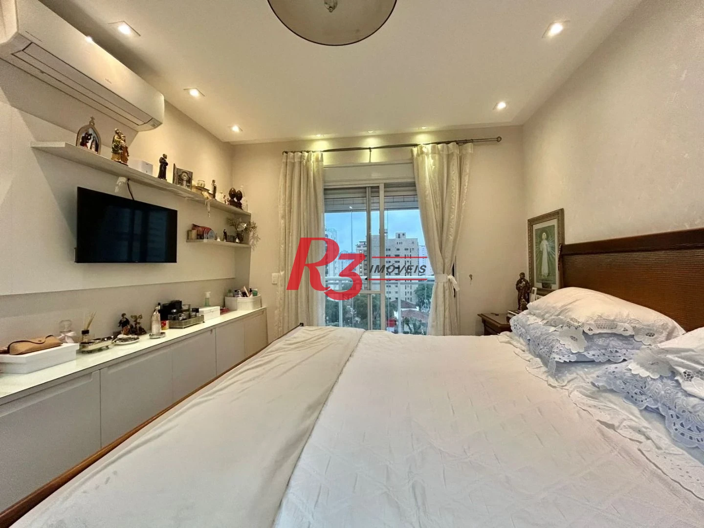 Apartamento com 3 dormitórios à venda, 181 m² por R$ 3.360.000,00 - Gonzaga - Santos/SP
