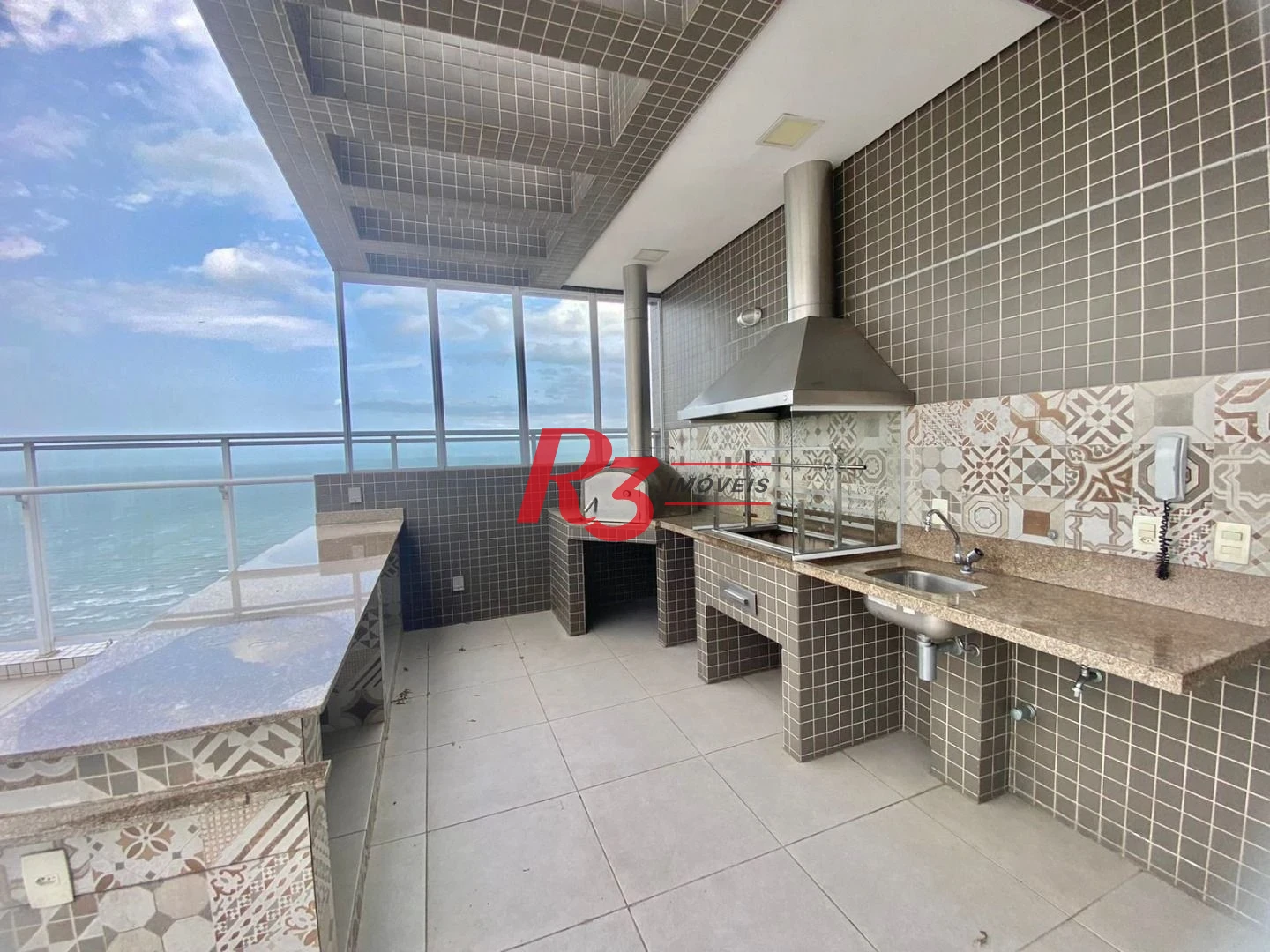 Apartamento com 2 dormitórios à venda, 100 m² por R$ 1.690.000,00 - Boqueirão - Santos/SP