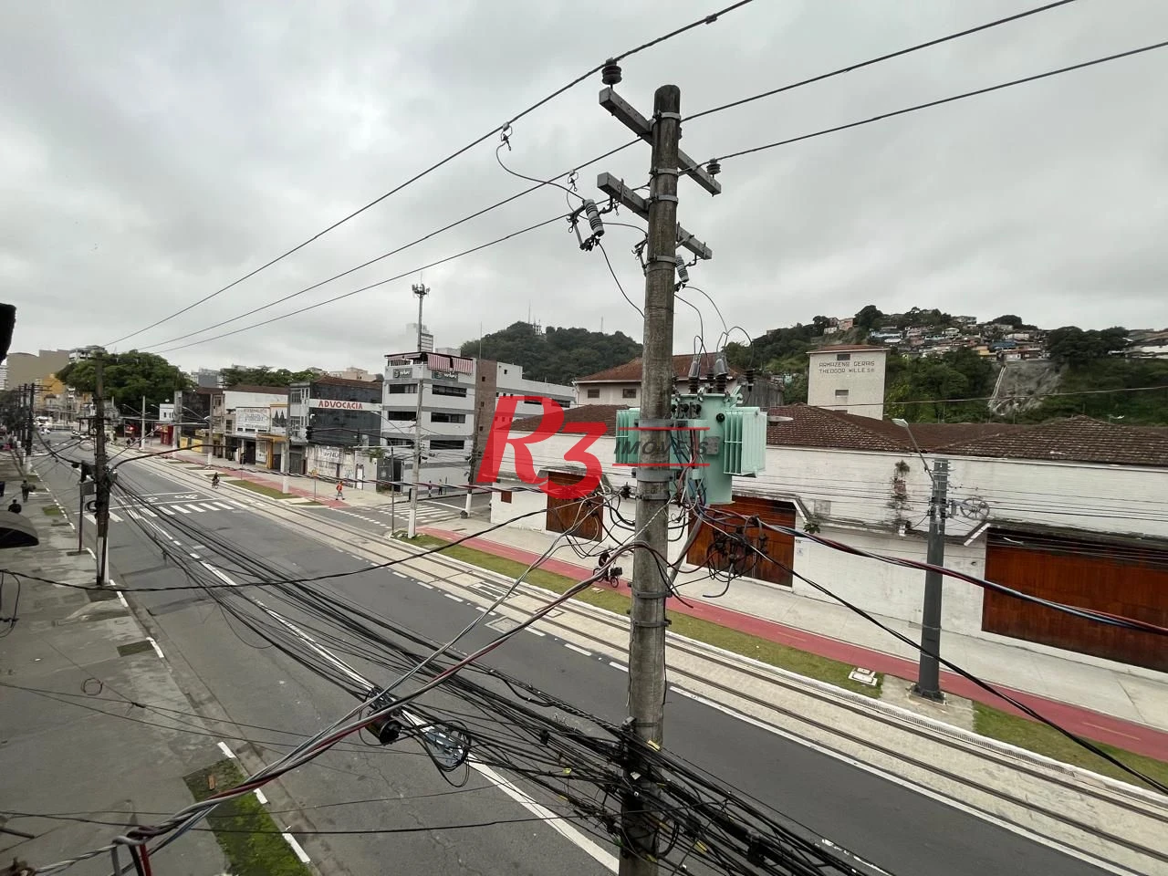 Galpão à venda, 750 m² por R$ 860.000,00 - Centro - Santos/SP