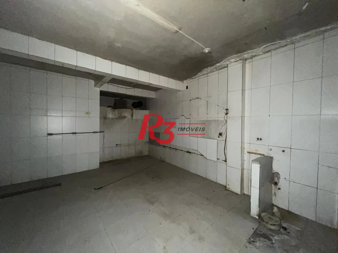 Galpão à venda, 750 m² por R$ 860.000,00 - Centro - Santos/SP