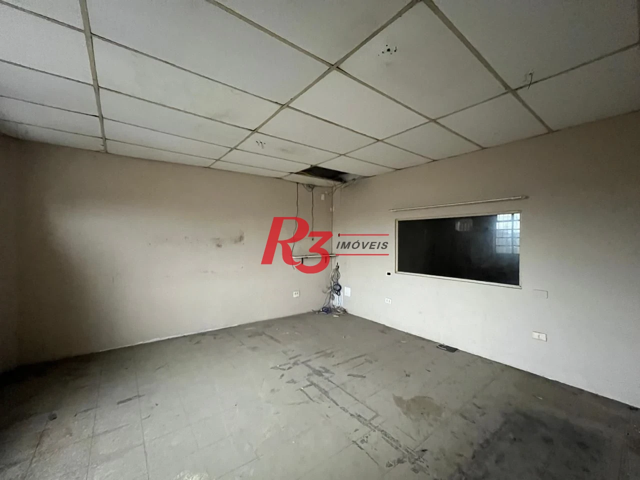 Galpão à venda, 750 m² por R$ 860.000,00 - Centro - Santos/SP