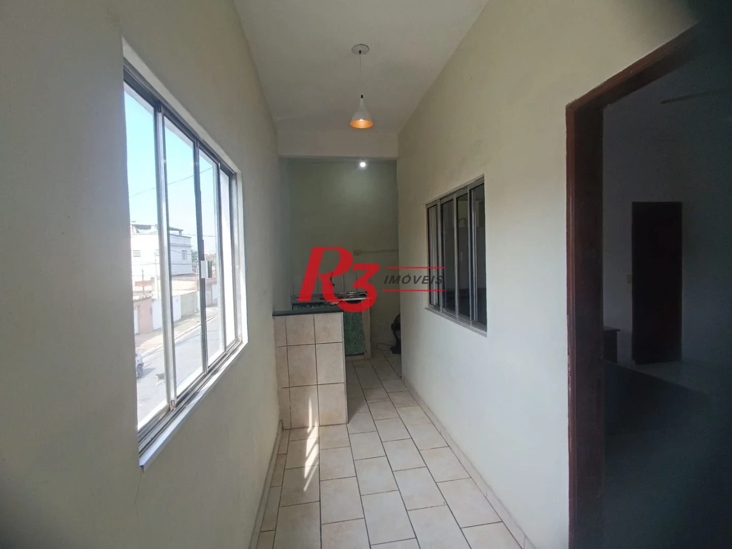Sobrado com 3 dormitórios à venda, 135 m² por R$ 300.000,00 - Bom Retiro - Santos/SP