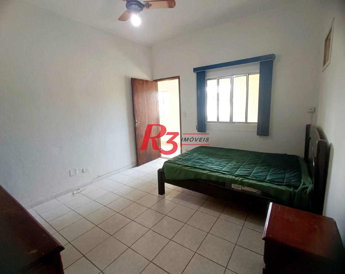 Sobrado com 3 dormitórios à venda, 135 m² por R$ 300.000,00 - Bom Retiro - Santos/SP