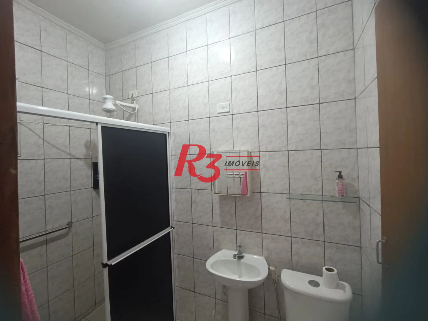 Sobrado com 3 dormitórios à venda, 135 m² por R$ 300.000,00 - Bom Retiro - Santos/SP