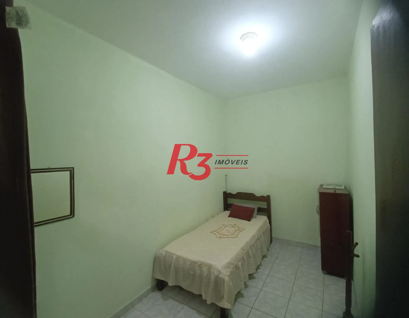 Sobrado com 3 dormitórios à venda, 135 m² por R$ 300.000,00 - Bom Retiro - Santos/SP