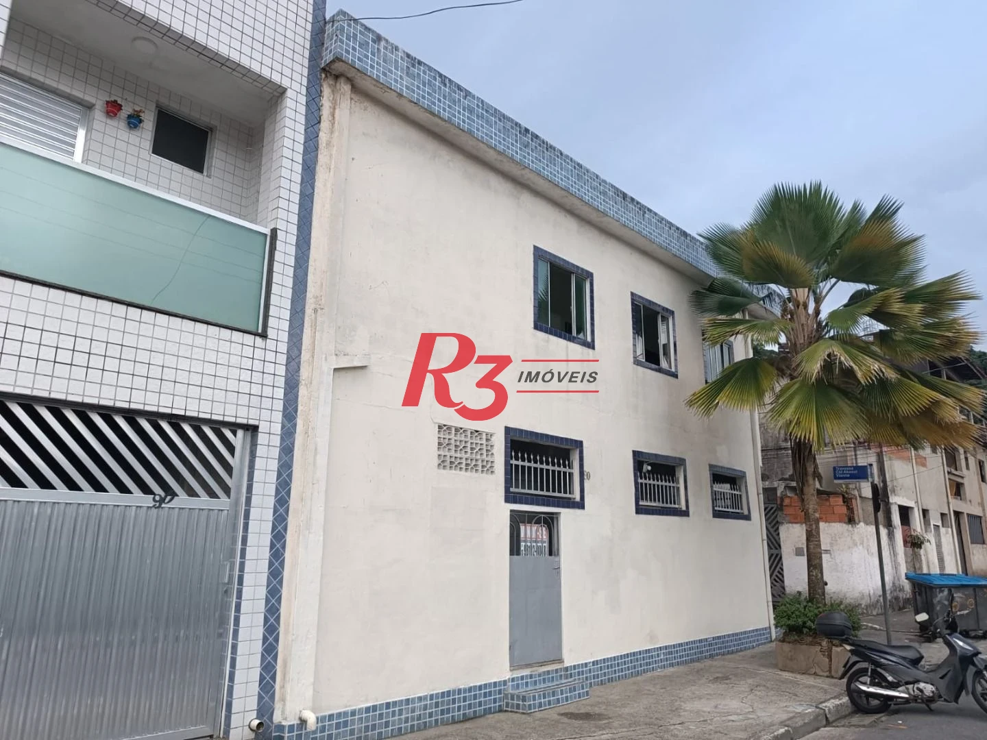 Sobrado com 3 dormitórios à venda, 135 m² por R$ 300.000,00 - Bom Retiro - Santos/SP