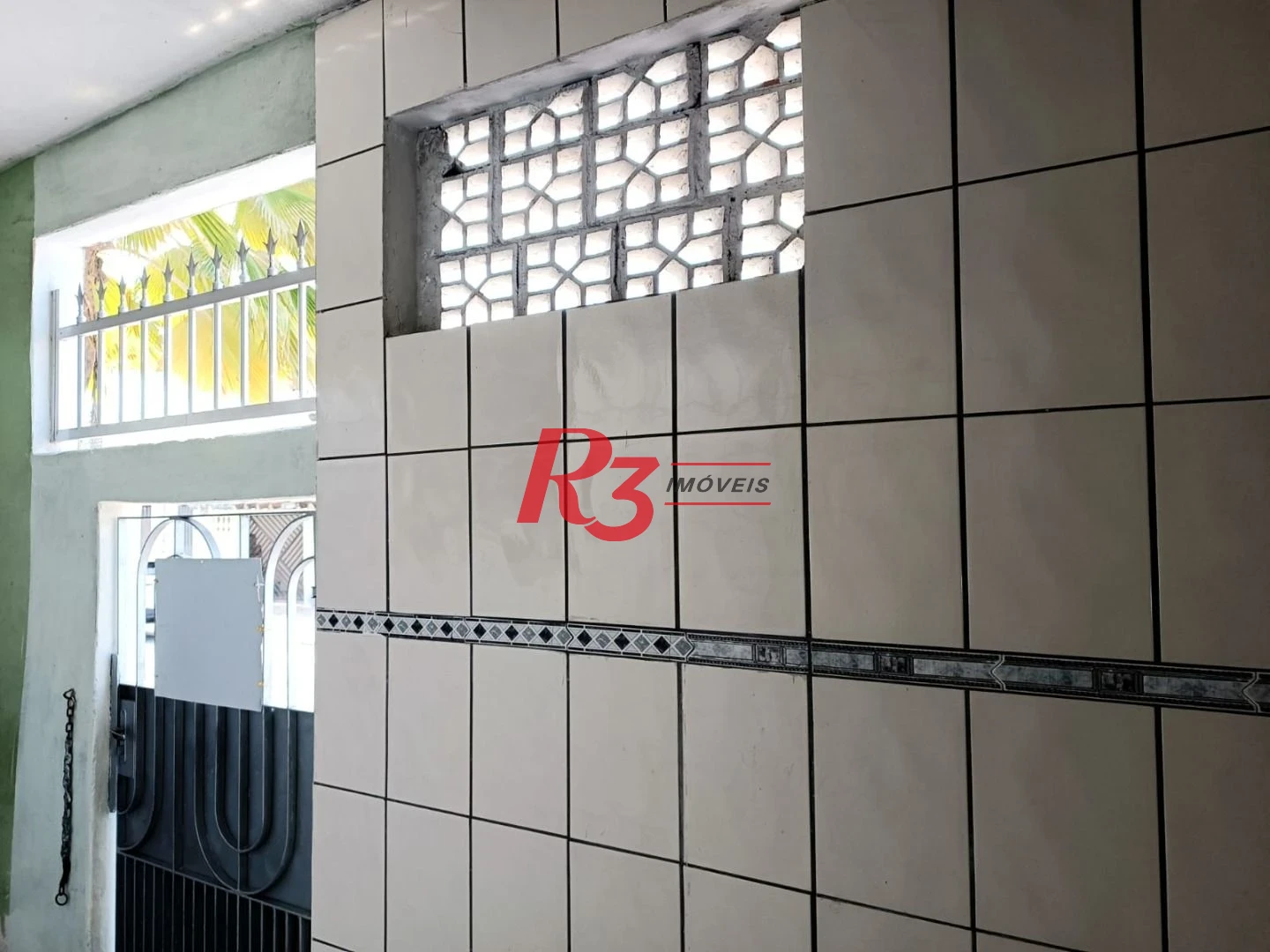 Sobrado com 3 dormitórios à venda, 135 m² por R$ 300.000,00 - Bom Retiro - Santos/SP