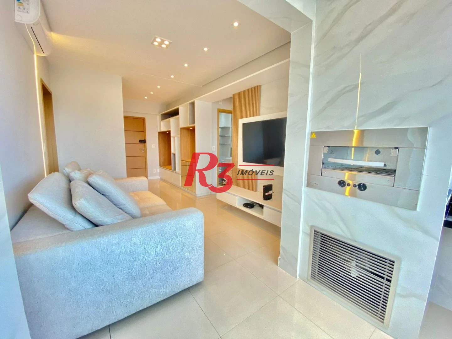 Apartamento com 2 dormitórios à venda, 66 m² por R$ 1.150.000,00 - Boqueirão - Santos/SP