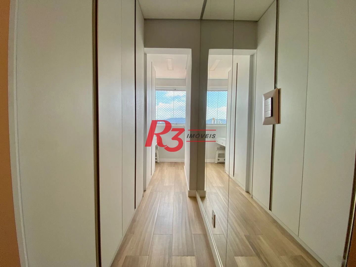 Apartamento com 2 dormitórios à venda, 66 m² por R$ 1.150.000,00 - Boqueirão - Santos/SP