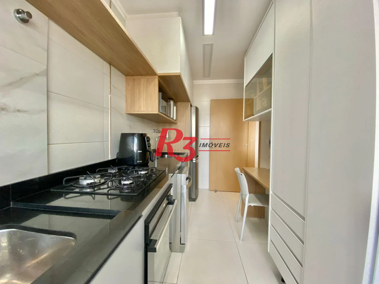 Apartamento com 2 dormitórios à venda, 66 m² por R$ 1.150.000,00 - Boqueirão - Santos/SP