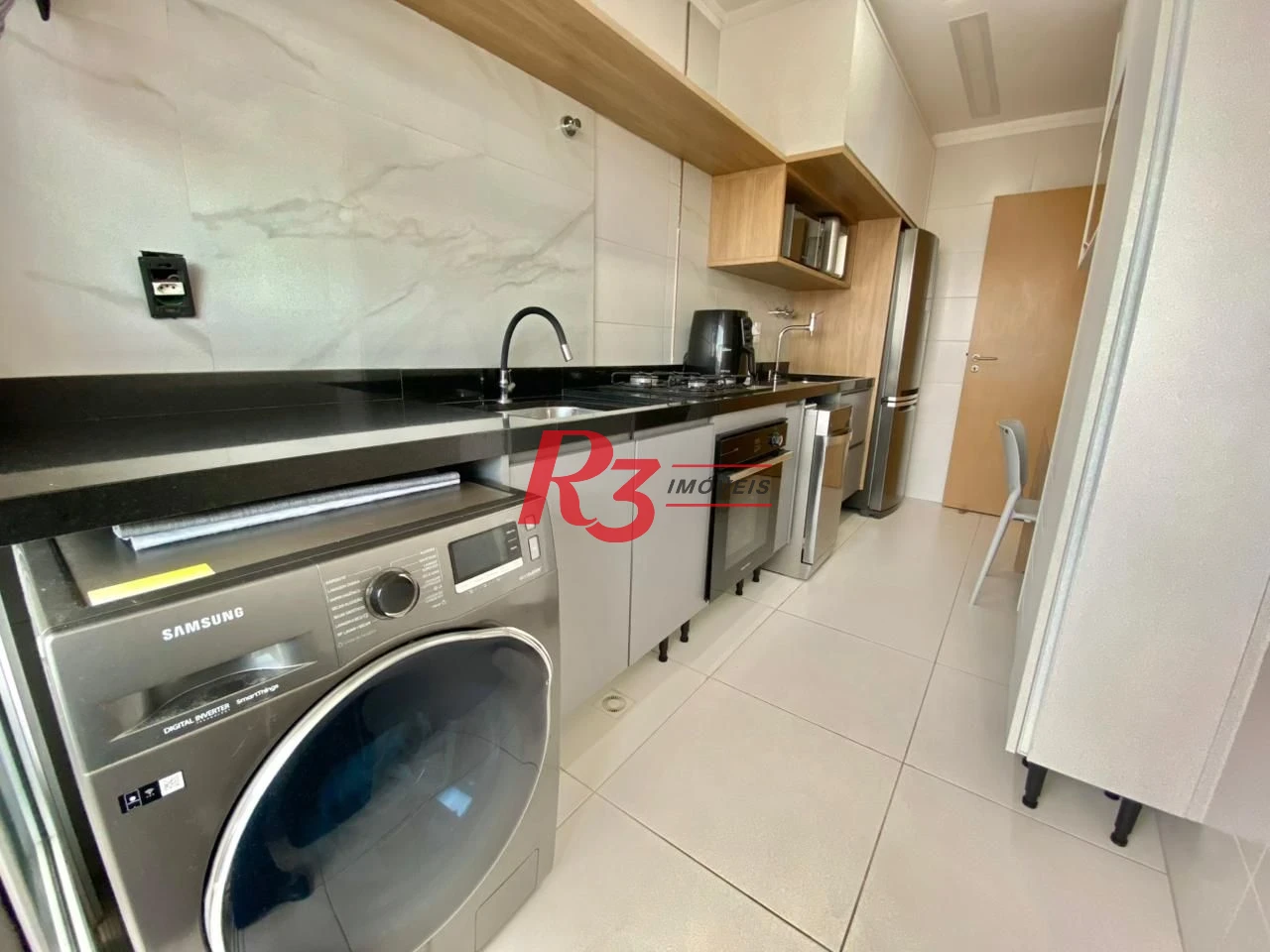 Apartamento com 2 dormitórios à venda, 66 m² por R$ 1.150.000,00 - Boqueirão - Santos/SP