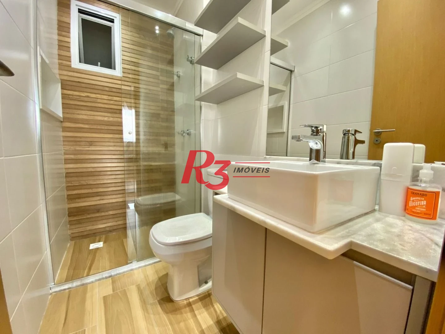 Apartamento com 2 dormitórios à venda, 66 m² por R$ 1.150.000,00 - Boqueirão - Santos/SP