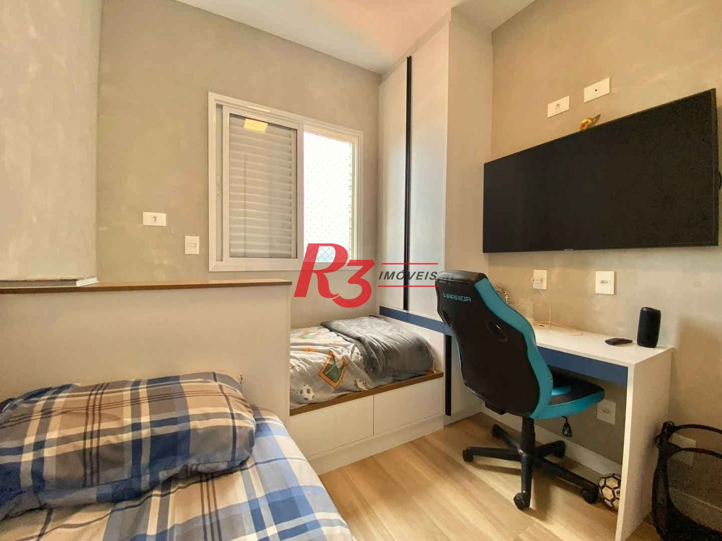 Apartamento com 2 dormitórios à venda, 66 m² por R$ 1.150.000,00 - Boqueirão - Santos/SP