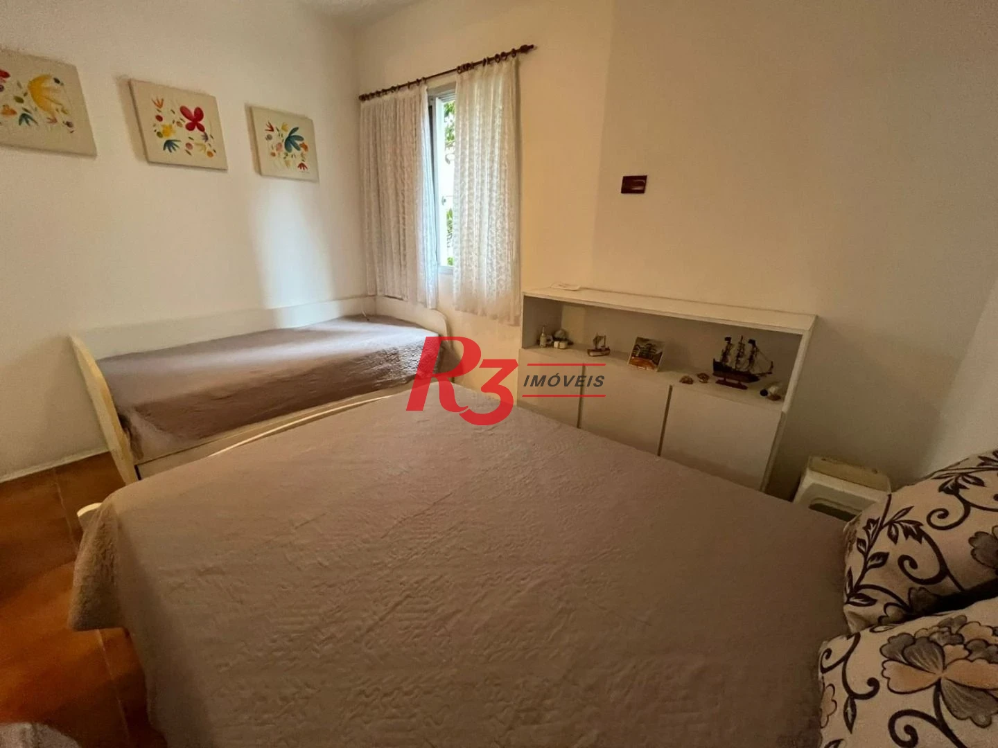 Apartamento com 3 dormitórios à venda, 82 m² por R$ 500.000,00 - Jardim Tejereba - Guarujá/SP