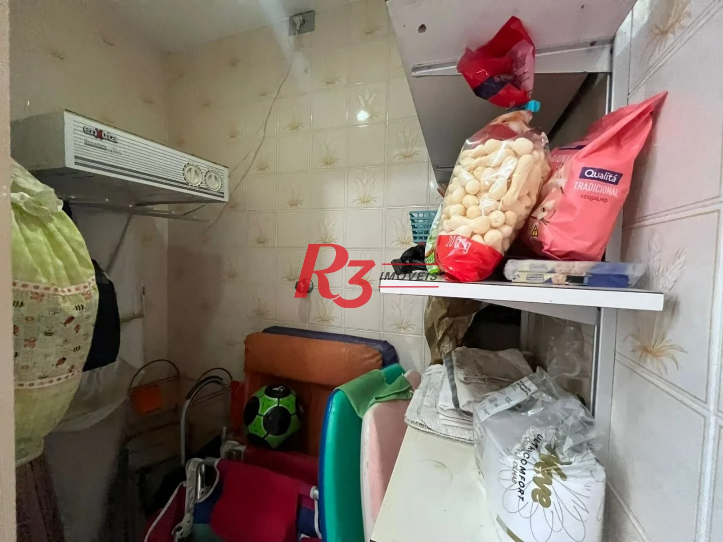 Apartamento com 3 dormitórios à venda, 82 m² por R$ 500.000,00 - Jardim Tejereba - Guarujá/SP