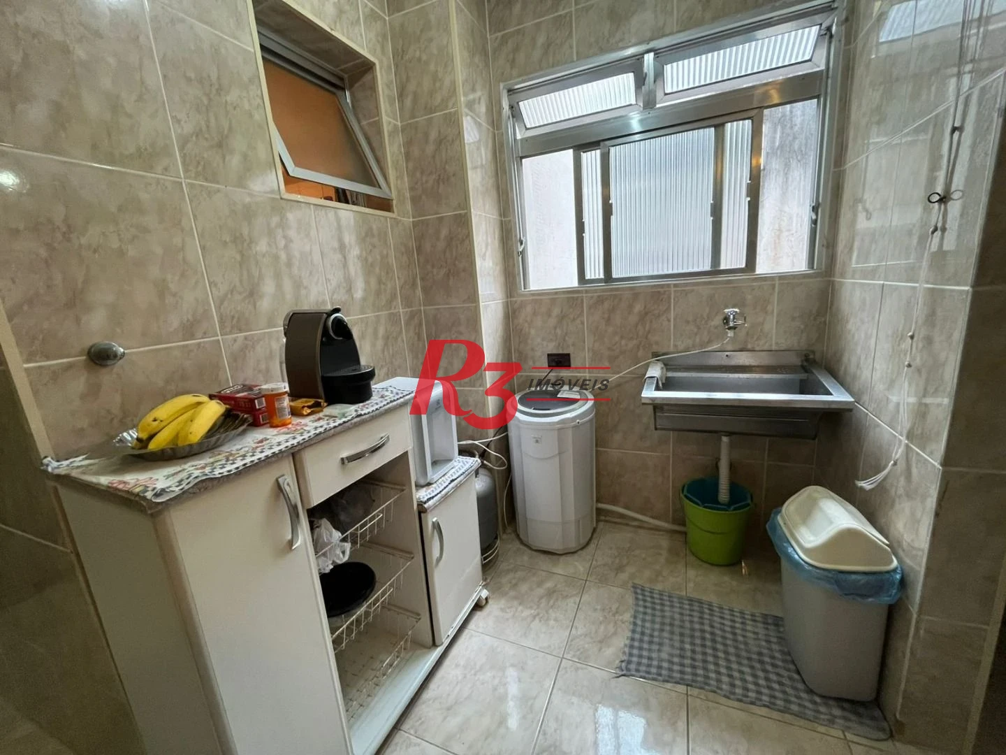 Apartamento com 3 dormitórios à venda, 82 m² por R$ 500.000,00 - Jardim Tejereba - Guarujá/SP