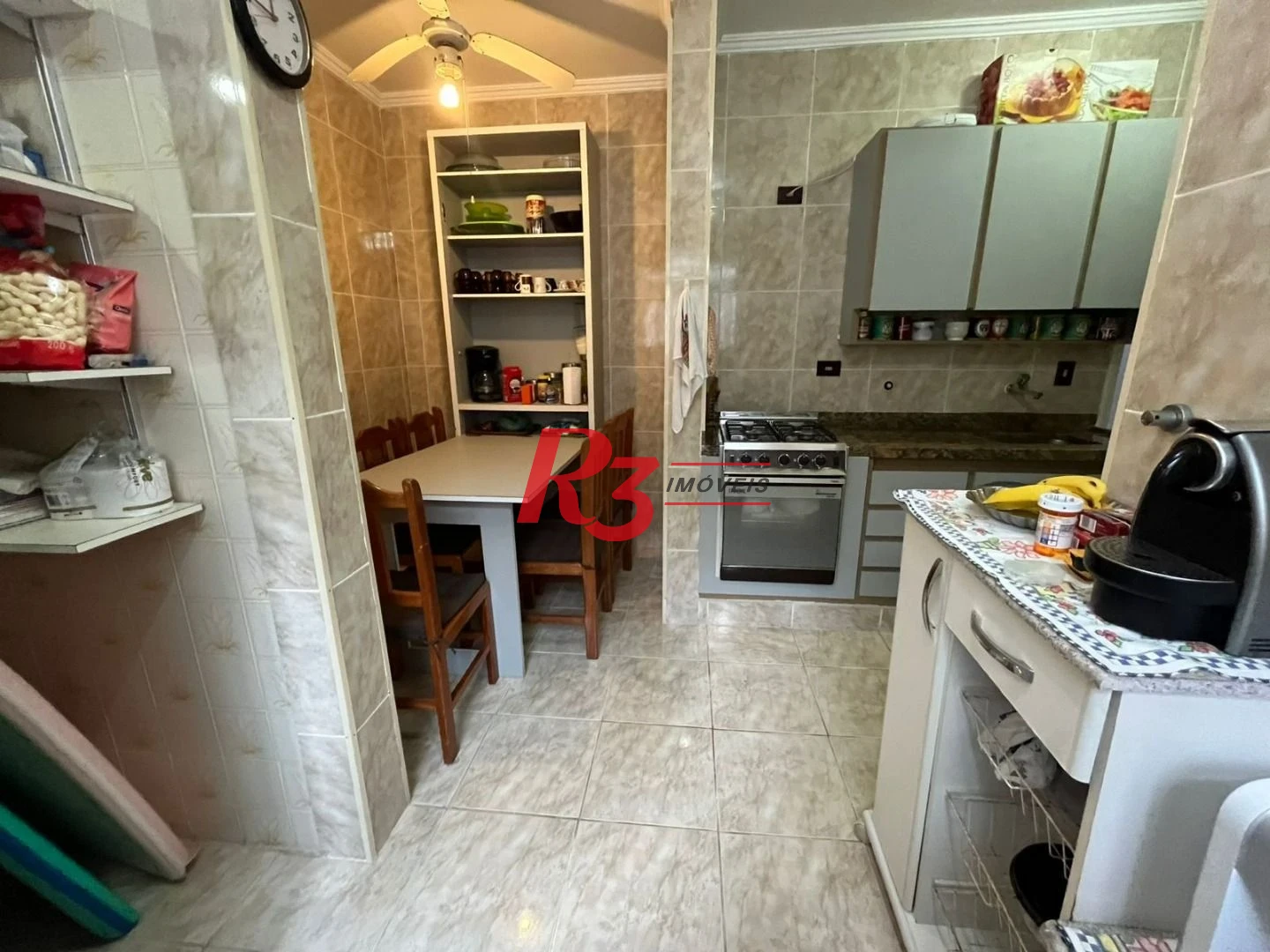 Apartamento com 3 dormitórios à venda, 82 m² por R$ 500.000,00 - Jardim Tejereba - Guarujá/SP