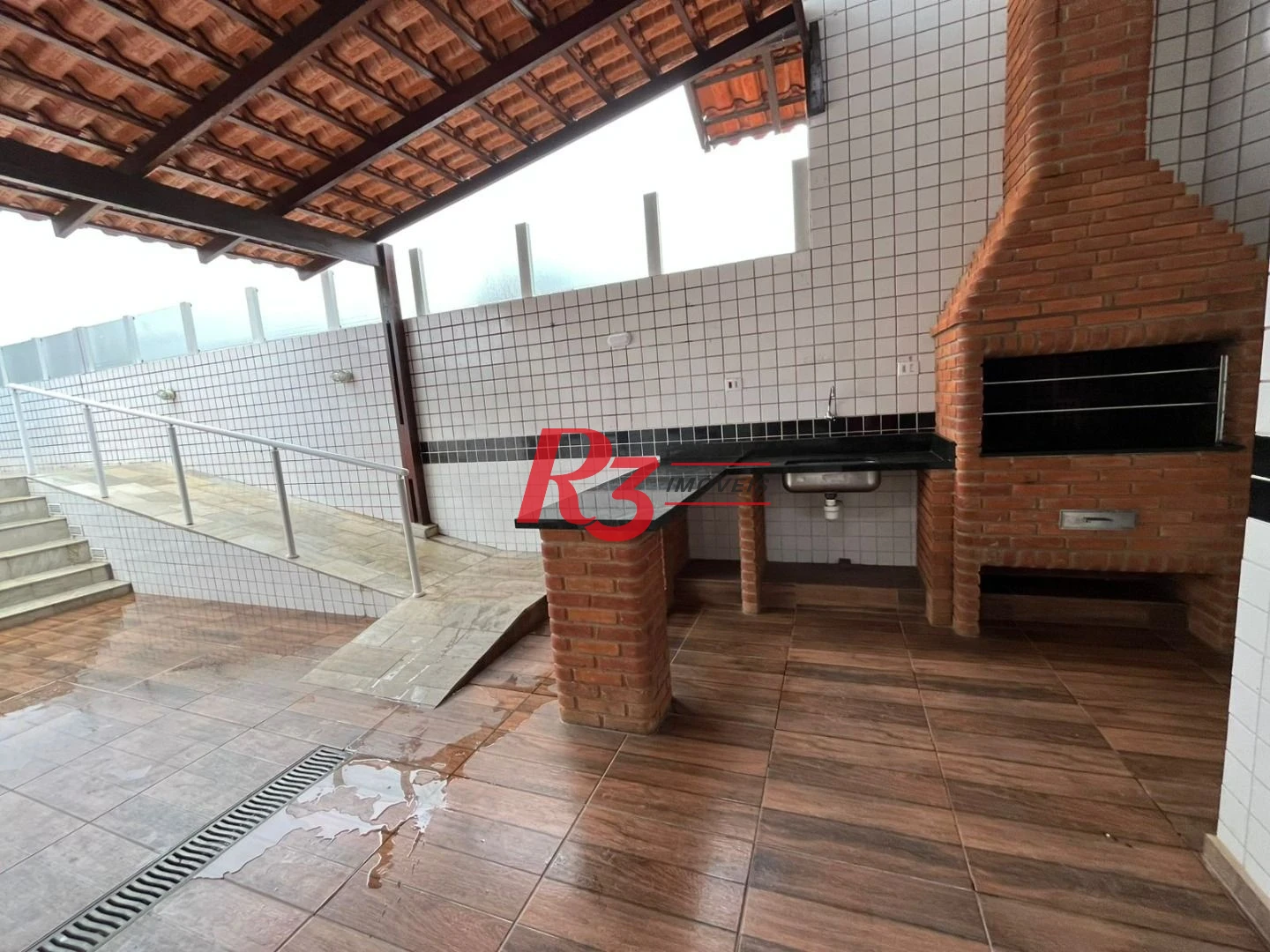 Apartamento com 3 dormitórios à venda, 82 m² por R$ 500.000,00 - Jardim Tejereba - Guarujá/SP