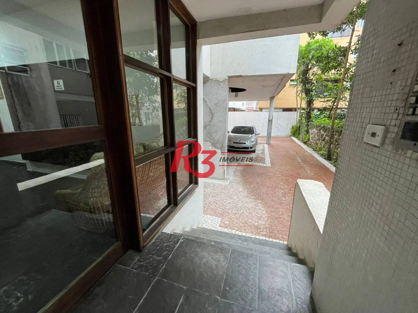Apartamento com 3 dormitórios à venda, 82 m² por R$ 500.000,00 - Jardim Tejereba - Guarujá/SP