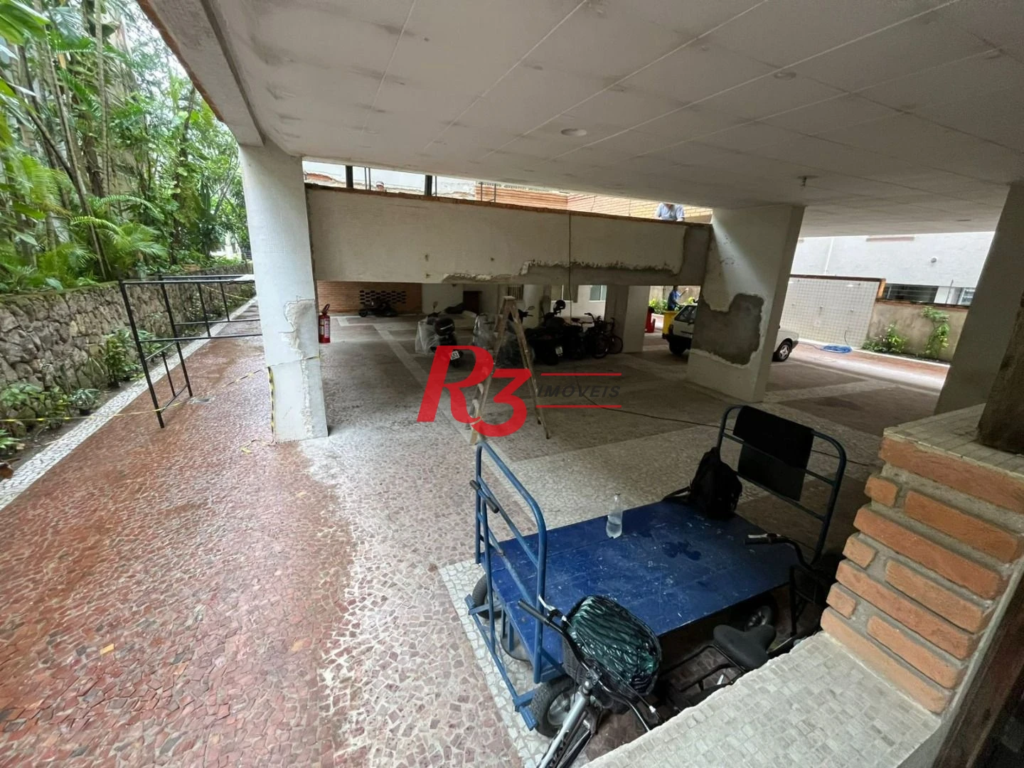 Apartamento com 3 dormitórios à venda, 82 m² por R$ 500.000,00 - Jardim Tejereba - Guarujá/SP