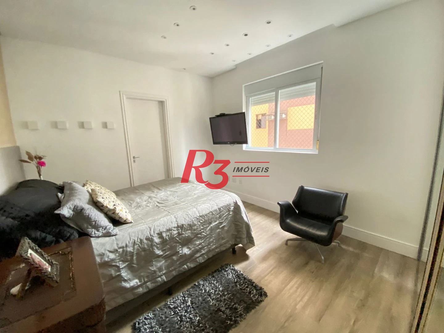 Apartamento com 3 dormitórios à venda, 138 m² por R$ 1.810.000,00 - Gonzaga - Santos/SP